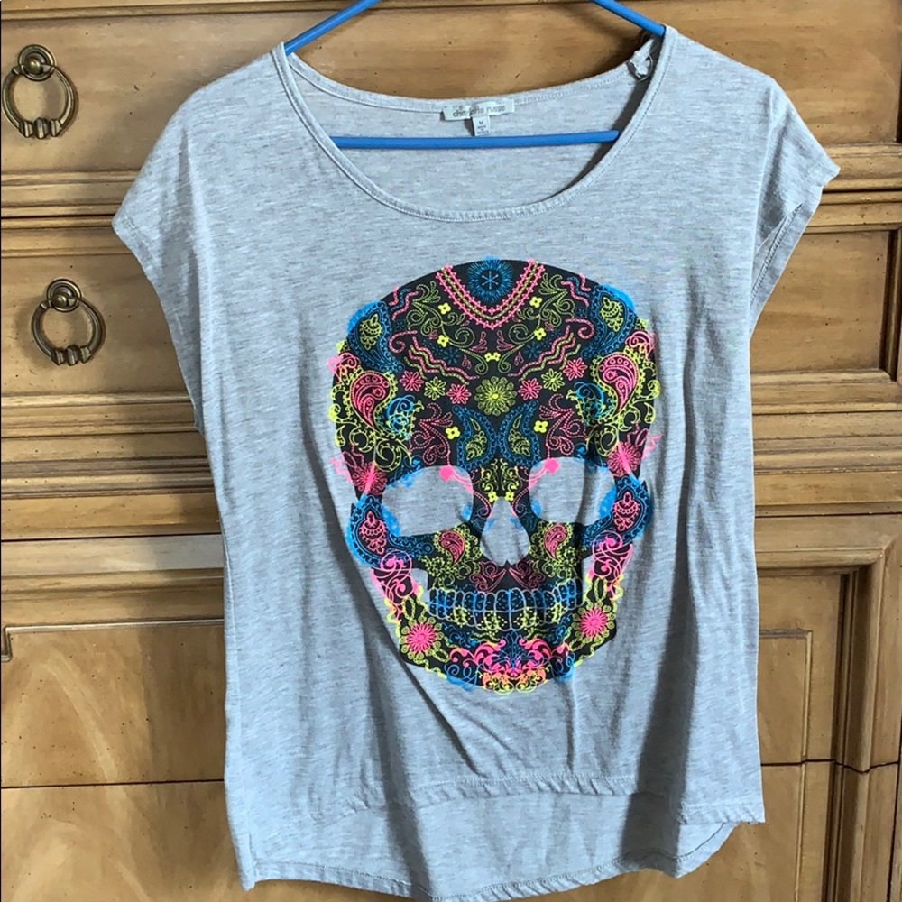 Gray skull T-shirt